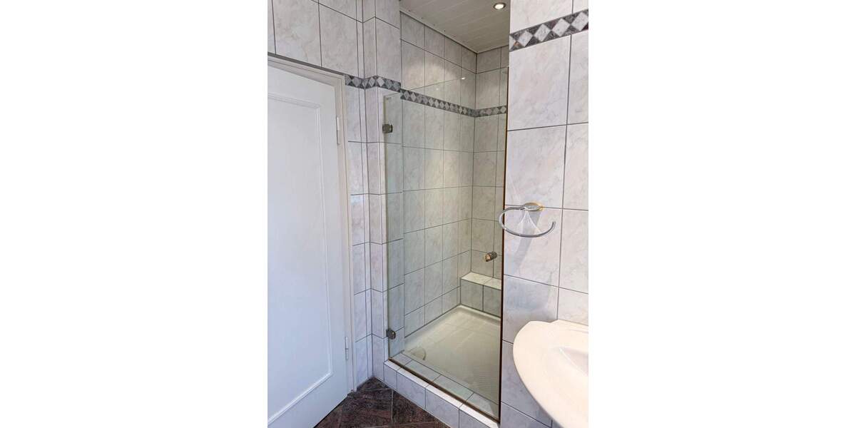 Terrassenwohnung Herne Horsthausen - 2 Zimmer, 130 m&sup2;, 1.300&euro; | Angebot:25746820