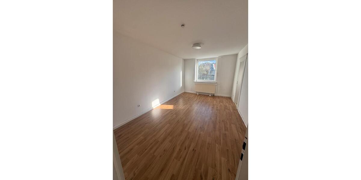 Etagenwohnung Düsseldorf Derendorf - 2 Zimmer, 85 m&sup2;, 650&euro; | Angebot:25963709