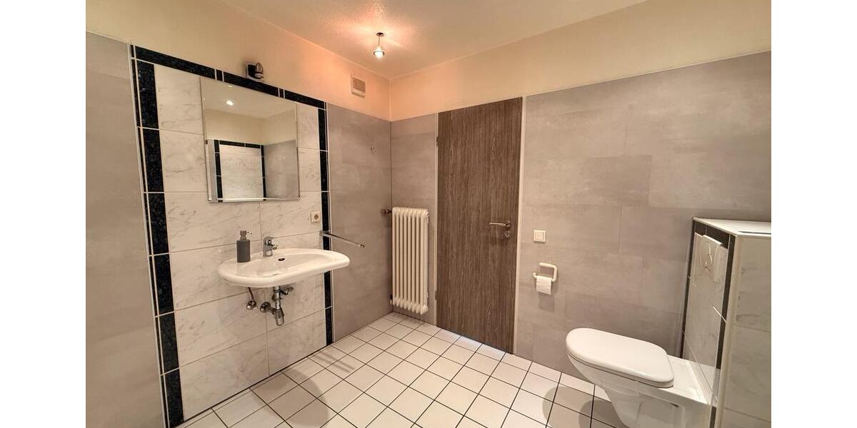 Gewerbeobjekt Remscheid - 2.200&euro; | Angebot:25470972