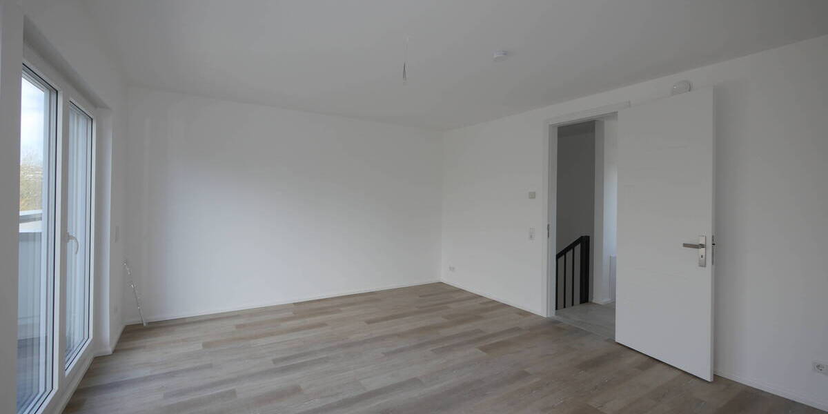 Reihenmittelhaus Remscheid Süd - 4 Zimmer, 130 m&sup2;, 1.850&euro; | Angebot:25780491