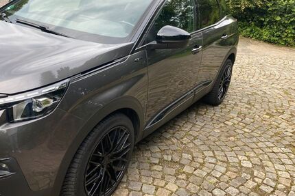 Peugeot 3008 89.640 km 18.700 &euro; Solingen 42651