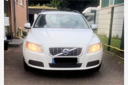 Volvo V70 220.000 km 8.900 &euro; Monheim am Rhein 40789