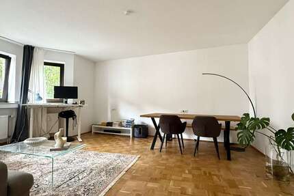 Wohnung Düsseldorf Oberkassel - 2 Zimmer, 61 m&sup2;, 976&euro; | Angebot:27109565