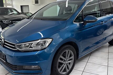VW Touran 60.960 km 23.490 &euro; Wuppertal 42285