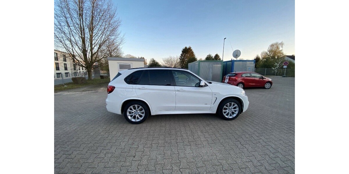 BMW X5 129.000 km 36.500 &euro; Solingen 42651