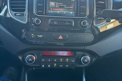 Kia Carens 31.000 km 10.500 &euro; Haan 42781