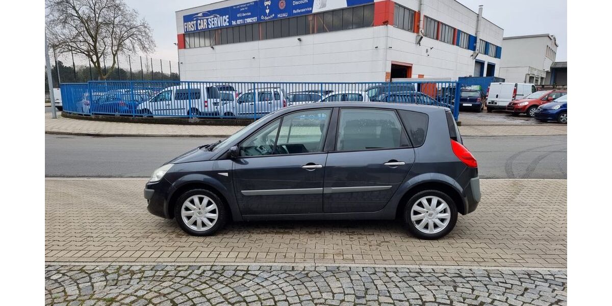 Renault Scenic 132.790 km 2.899 &euro; Düsseldorf 40599
