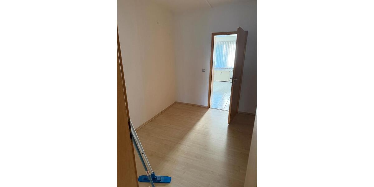 Erdgeschoßwohnung Gelsenkirchen Gelsenkirchen-Mitte - 3.5 Zimmer, 125 m&sup2;, 1.500&euro; | Angebot:26538381