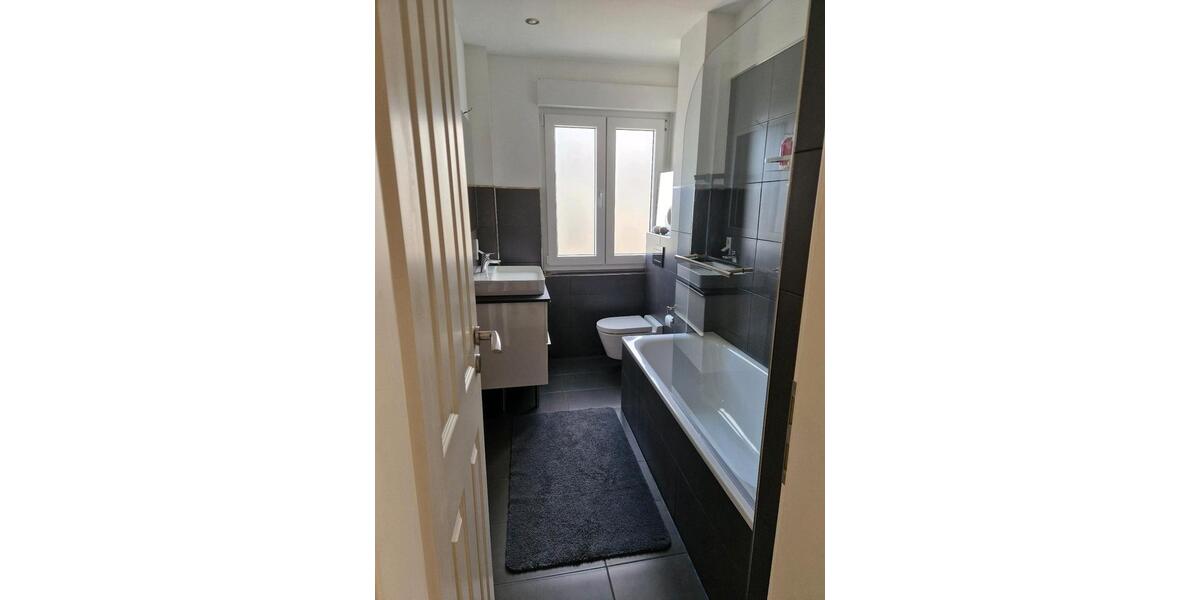 Etagenwohnung Essen Stadtbezirk III - 2 Zimmer, 69 m&sup2;, 930&euro; | Angebot:26028917