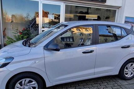 Hyundai i10 1.500 km 16.144 &euro; Solingen 42651