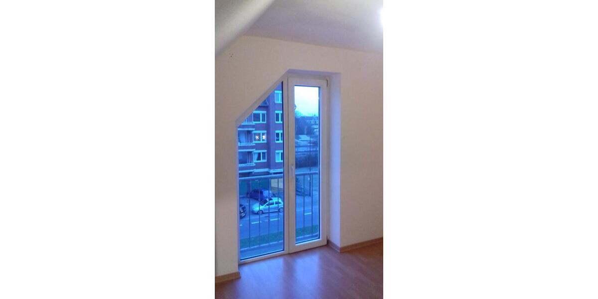Dachgeschoßwohnung Düsseldorf Stadtbezirk 8 - 2 Zimmer, 42 m&sup2;, 580&euro; | Angebot:26423157