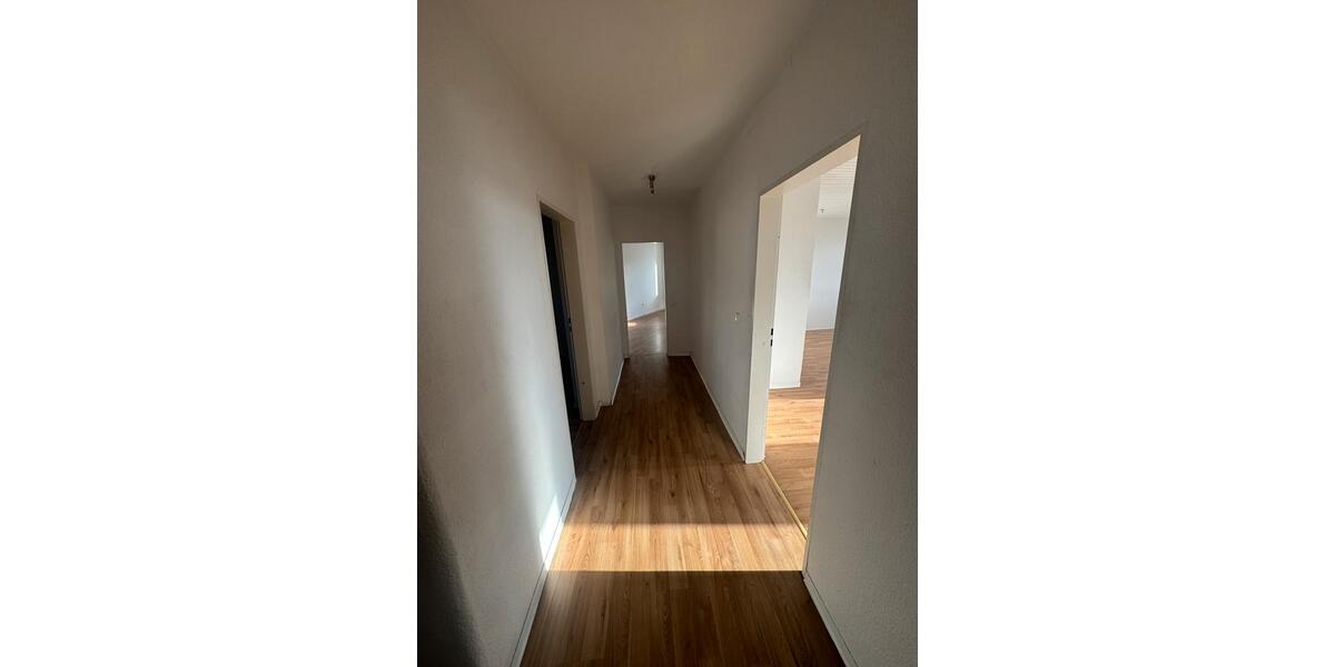 Etagenwohnung Düsseldorf Derendorf - 2 Zimmer, 85 m&sup2;, 650&euro; | Angebot:25963709