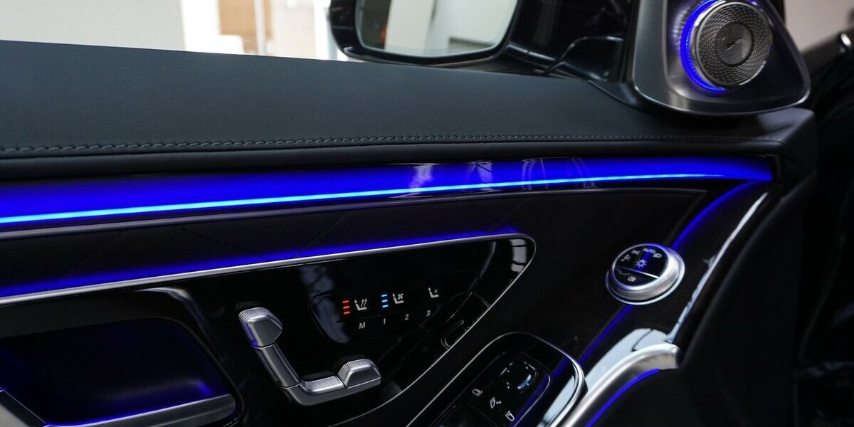 Mercedes-Benz S 580 e 4M AMG HA-Lenk.Exkl. Fond TV 4D NP209.- 29.580 km 114.800 &euro; Wuppertal 42327