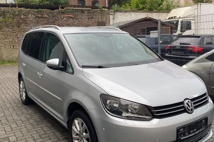 VW Touran 212.776 km 5.999 &euro; Solingen 42655
