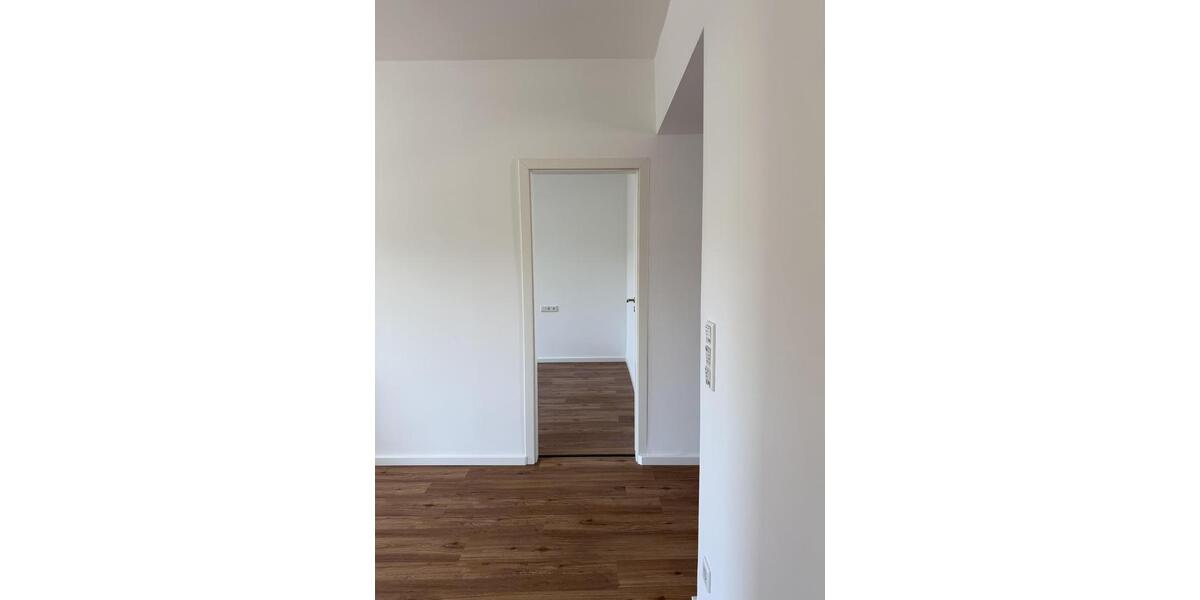 Terrassenwohnung Langenfeld (Rheinland) - 2 Zimmer, 85 m&sup2;, 1.250&euro; | Angebot:26588048