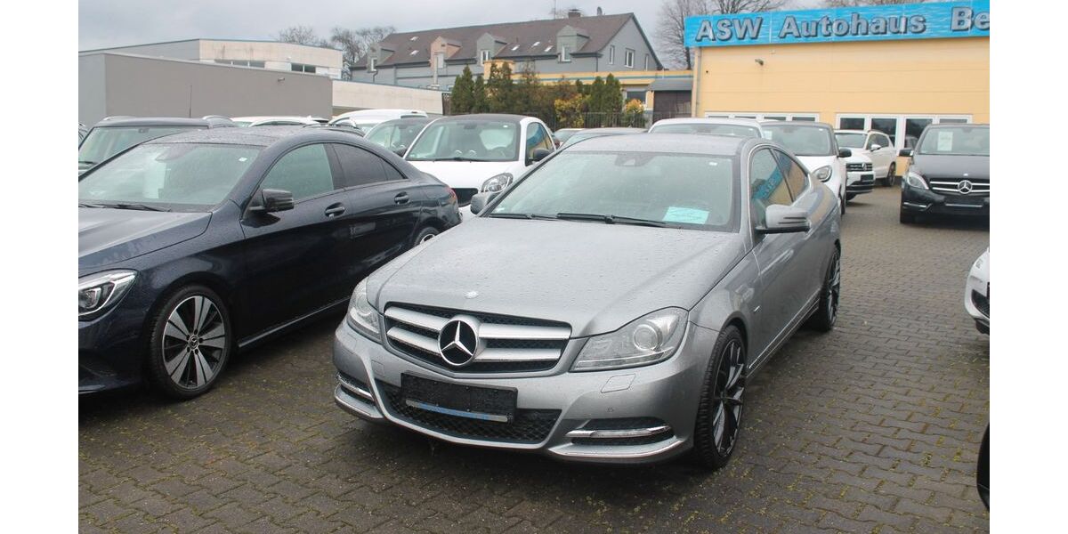 Mercedes-Benz C 180 83.166 km 15.999 &euro; Bochum 44867
