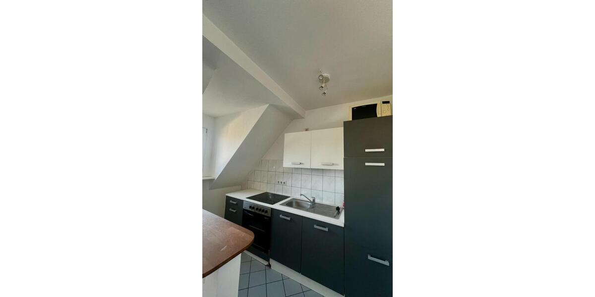 Dachgeschoßwohnung Wuppertal Elberfeld - 2 Zimmer, 32 m&sup2;, 360&euro; | Angebot:25129060