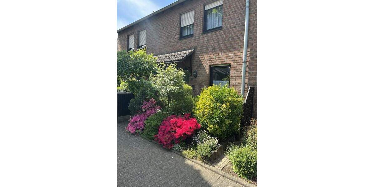 Reihenmittelhaus Monheim am Rhein Baumberg - 4 Zimmer, 112 m&sup2;, 485.000&euro; | Angebot:25716335