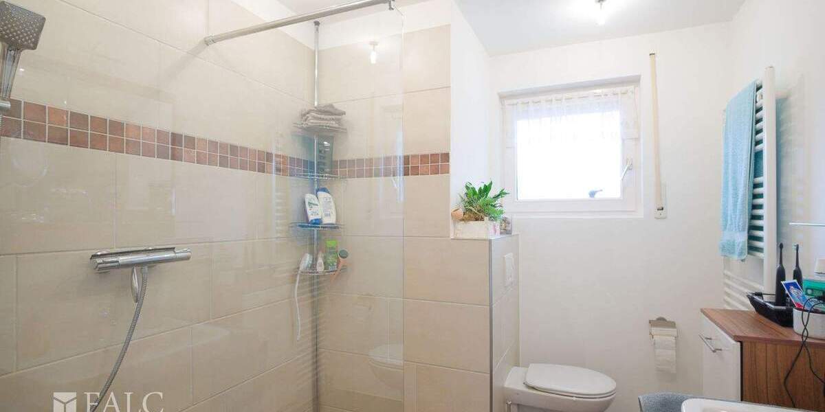 Einfamilienhaus Kürten Broich - 5 Zimmer, 129 m&sup2;, 399.000&euro; | Angebot:25696531