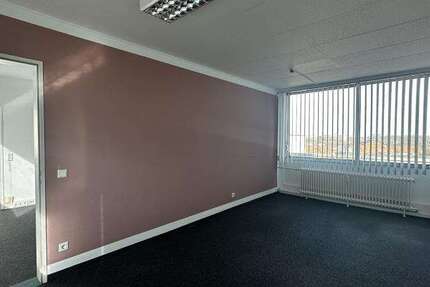 Gewerbeobjekt Düsseldorf Heerdt - 3.500&euro; | Angebot:24443063