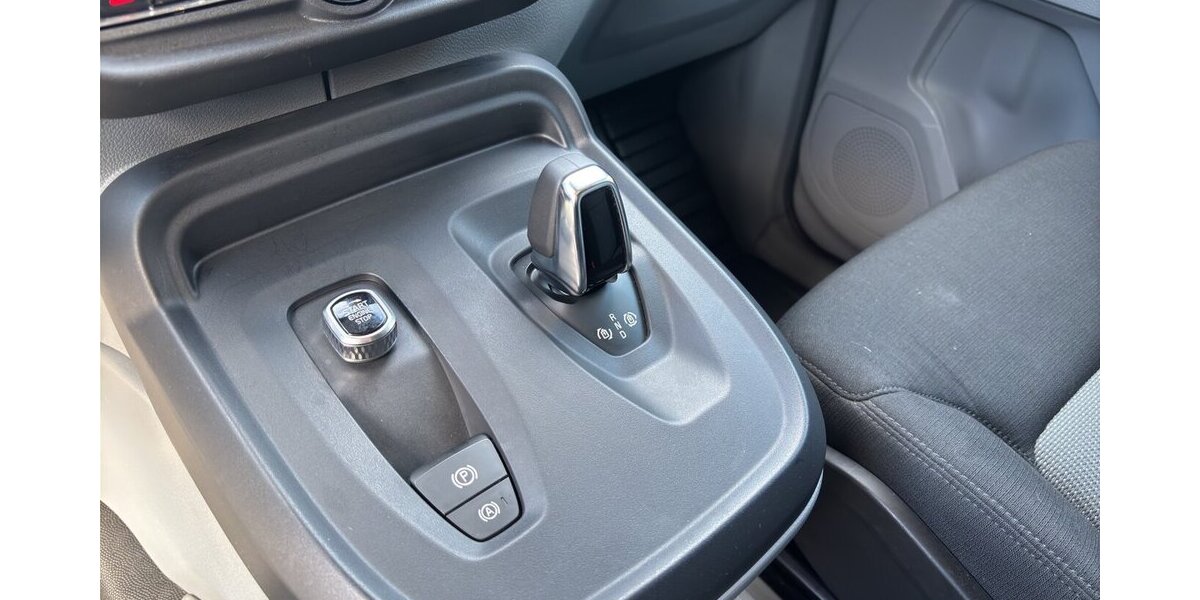 LEVC VN5 City Autom. Klima Kamera PDC 28.985 km 19.700 &euro; Wuppertal 42327