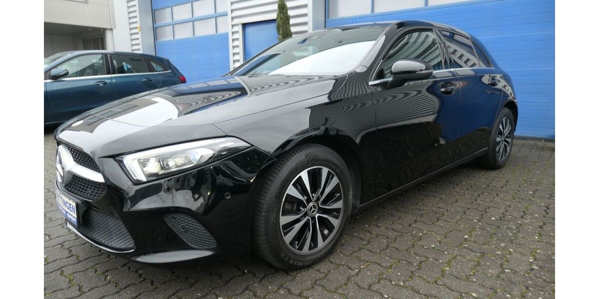 Mercedes-Benz A 200 129.274 km 21.950 &euro; Monheim 40789