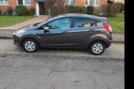 Ford Fiesta 90.000 km 9.350 &euro; Hilden 40724