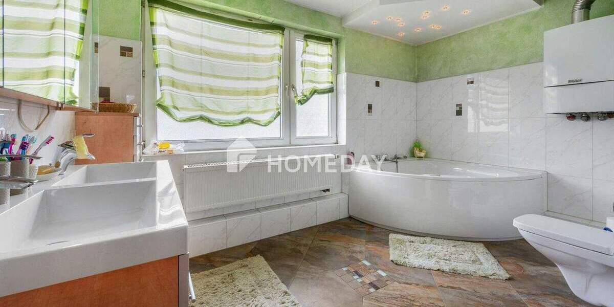 Etagenwohnung Bochum Hamme - 5 Zimmer, 116 m&sup2;, 239.000&euro; | Angebot:25691045