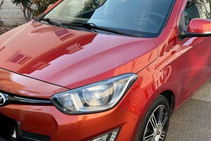 Hyundai i20 113.000 km 6.600 &euro; Solingen 42697