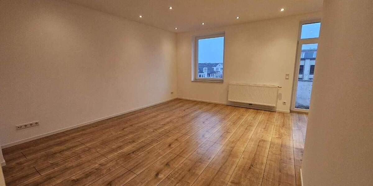 Etagenwohnung Düsseldorf Bilk - 3 Zimmer, 82 m&sup2;, 390.000&euro; | Angebot:25799478