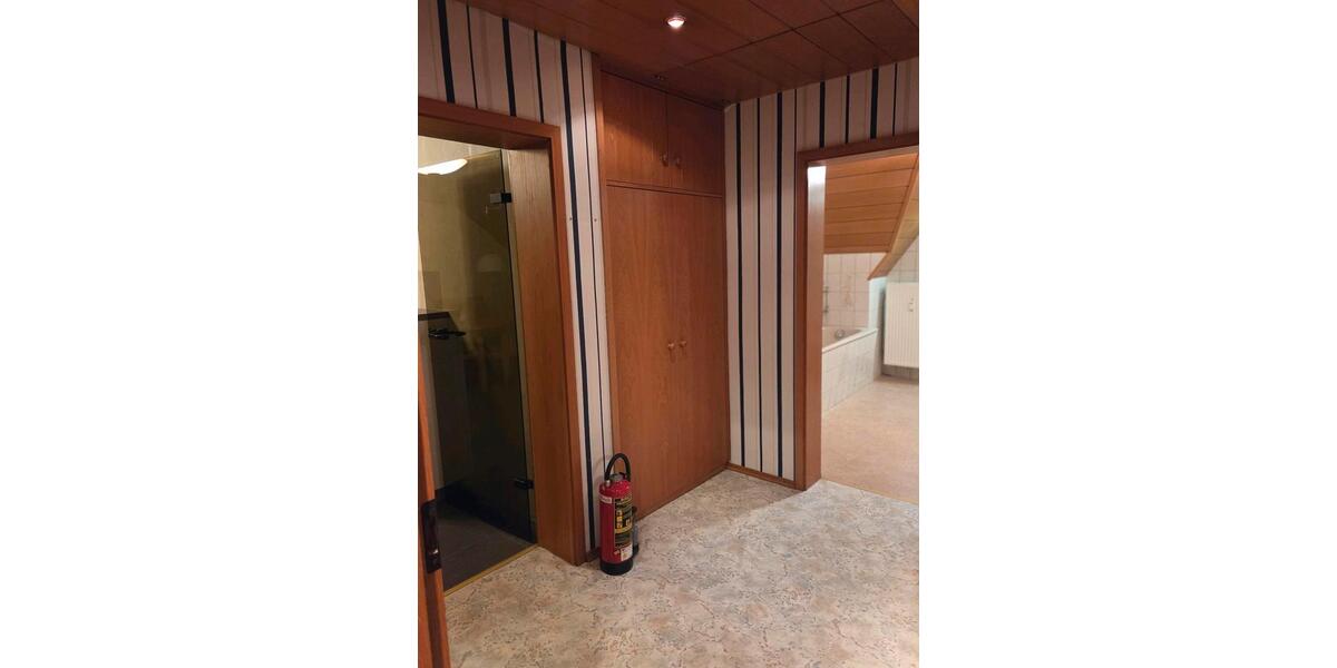 Dachgeschoßwohnung Haan - 2 Zimmer, 70 m&sup2;, 850&euro; | Angebot:26482603
