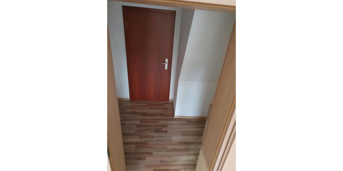 Dachgeschoßwohnung Düsseldorf Stadtbezirk 6 - 1.5 Zimmer, 150.000&euro; | Angebot:22471527