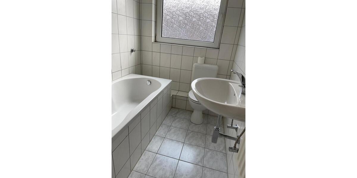 Etagenwohnung Gelsenkirchen Gelsenkirchen-Mitte - 3 Zimmer, 100 m&sup2;, 800&euro; | Angebot:25900423