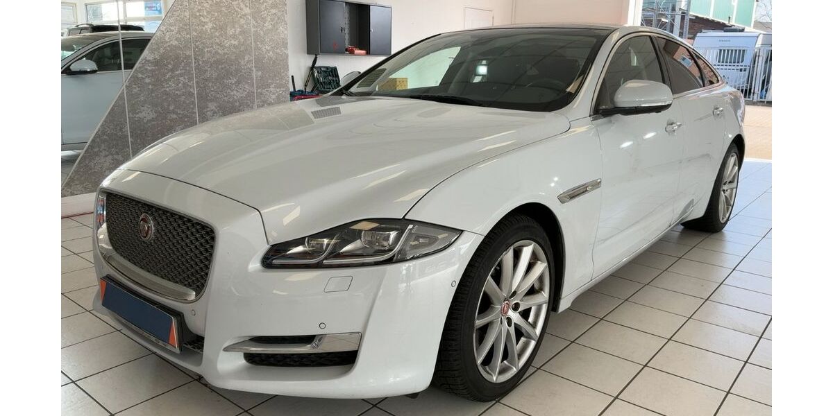 Jaguar XJ 119.500 km 22.999 &euro; Düsseldorf 40233