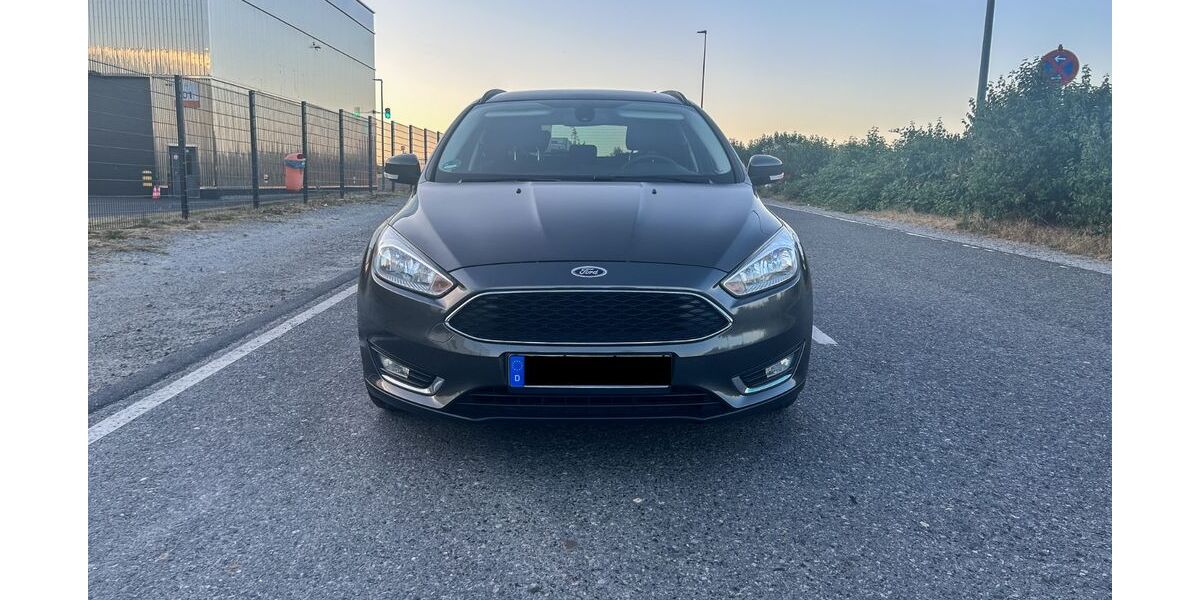 Ford Focus 85.000 km 7.200 &euro; Haan 42781
