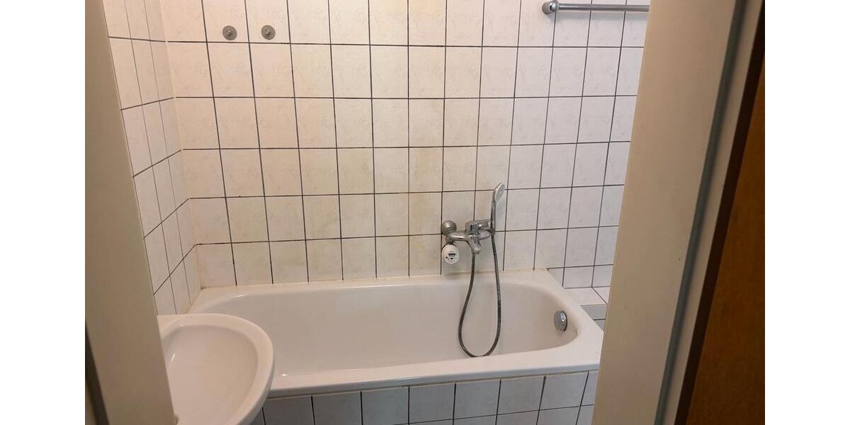 Dachgeschoßwohnung Gelsenkirchen Gelsenkirchen-Mitte - 3.5 Zimmer, 75 m&sup2;, 650&euro; | Angebot:26539741