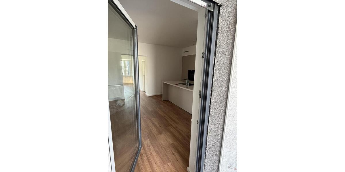 Terrassenwohnung Langenfeld (Rheinland) - 2 Zimmer, 85 m&sup2;, 1.250&euro; | Angebot:26588048