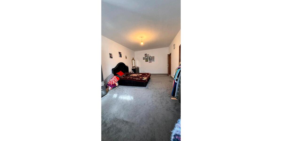 Etagenwohnung Essen Stadtkern - 3 Zimmer, 134 m&sup2;, 1.230&euro; | Angebot:25853085