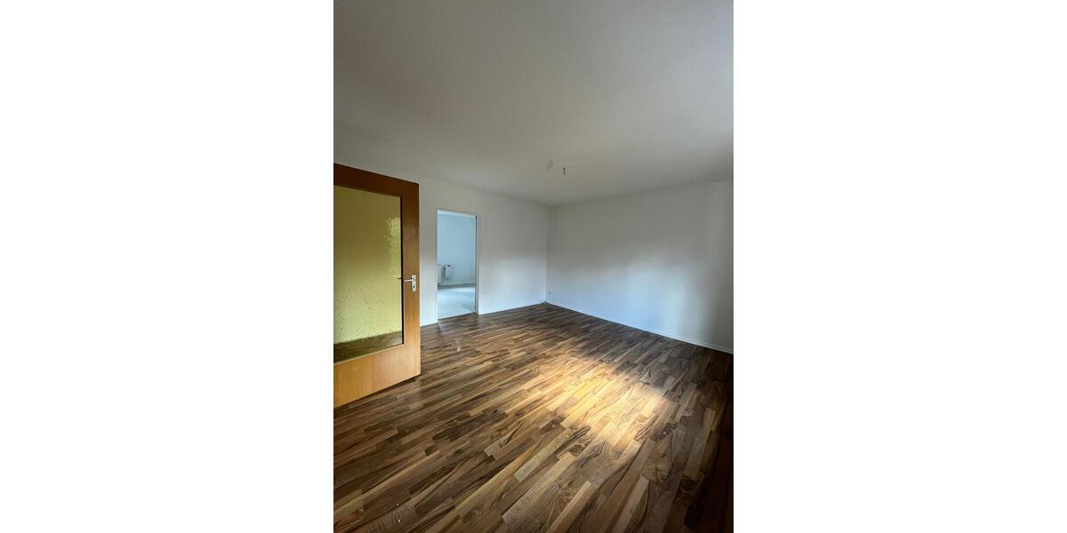 Dachgeschoßwohnung Bochum Höntrop - 4.5 Zimmer, 135 m&sup2;, 945&euro; | Angebot:26386976
