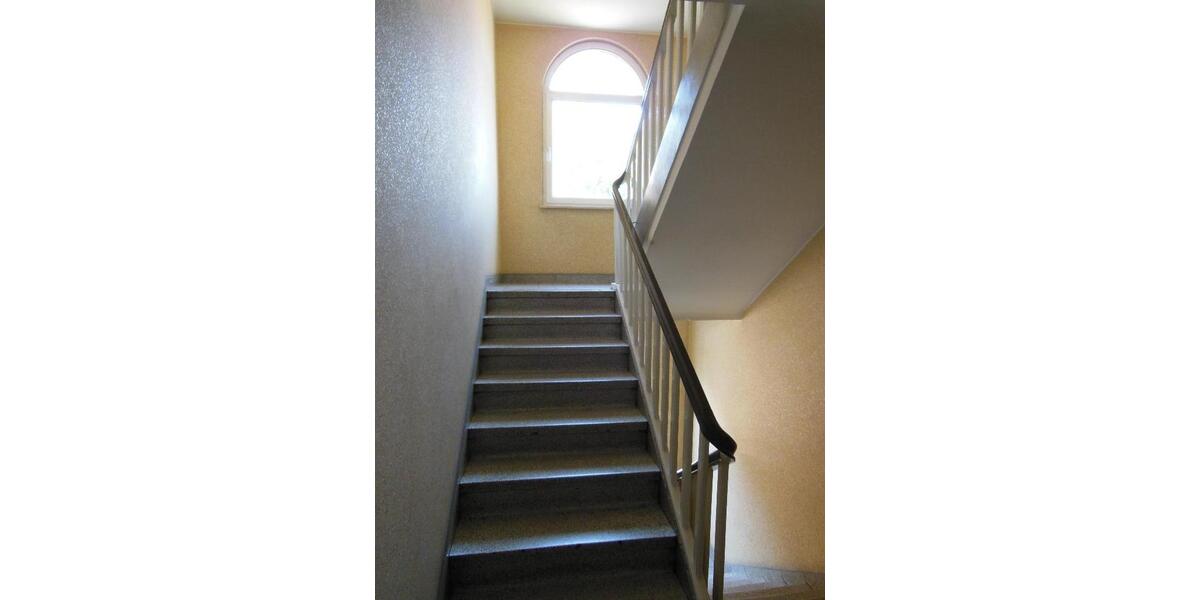 Dachgeschoßwohnung Gelsenkirchen Gelsenkirchen-Mitte - 5 Zimmer, 100 m&sup2;, 829&euro; | Angebot:25853502