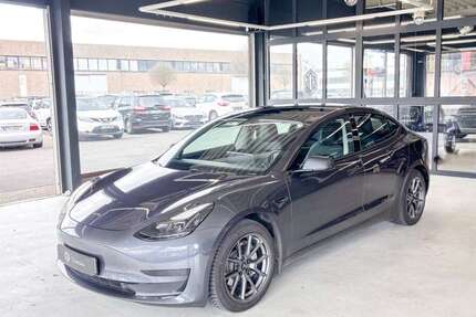 Tesla Model 3 38.000 km 26.500 &euro; Düsseldorf 40233