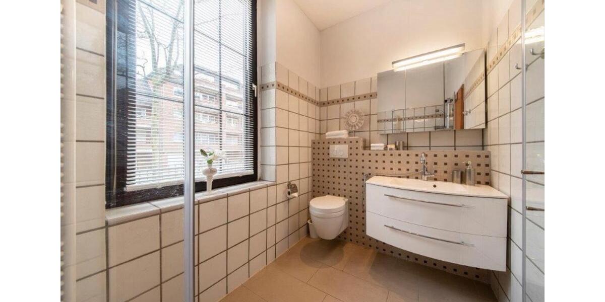 Erdgeschoßwohnung Essen Stadtbezirk V - 2 Zimmer, 67 m&sup2;, 700&euro; | Angebot:25234443