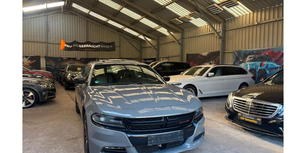 Dodge Charger 198.000 km 13.200 &euro; Essen 45139