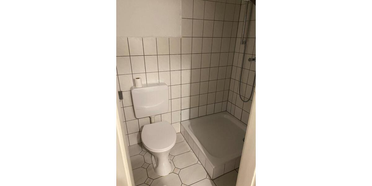 Etagenwohnung Düsseldorf Oberbilk - 2 Zimmer, 55 m&sup2;, 800&euro; | Angebot:25719546