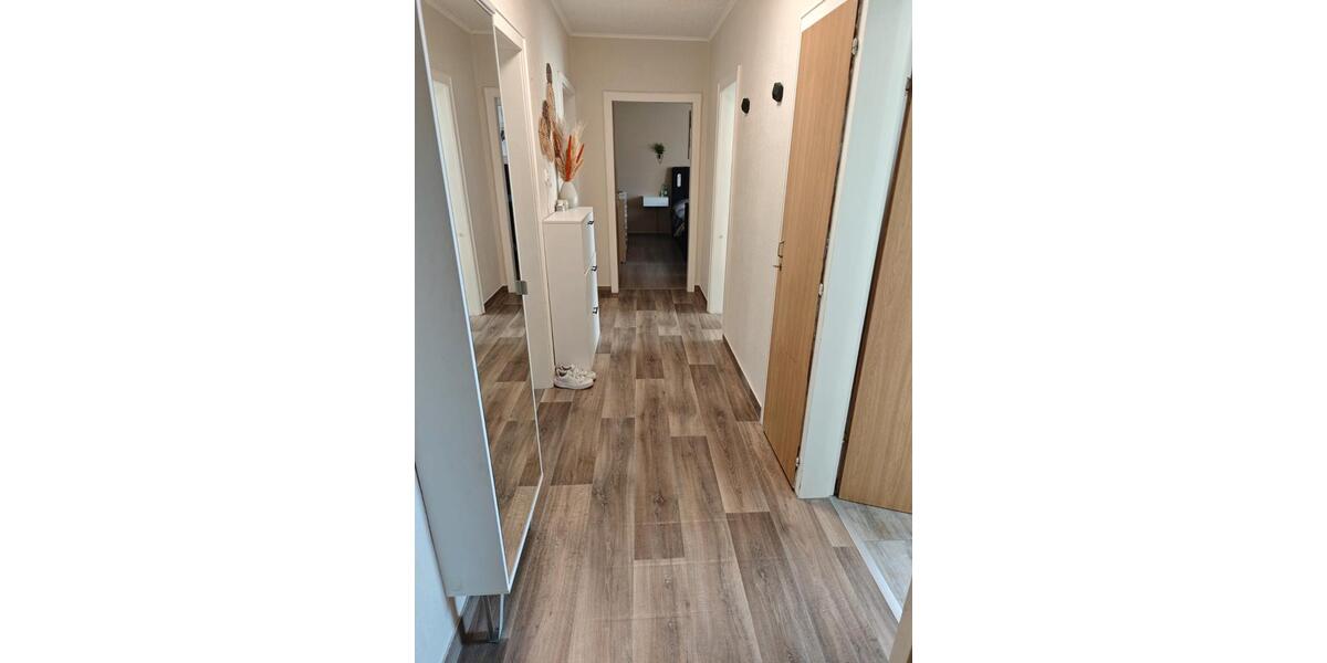 Erdgeschoßwohnung Solingen Central - 3 Zimmer, 73 m&sup2;, 650&euro; | Angebot:26621369