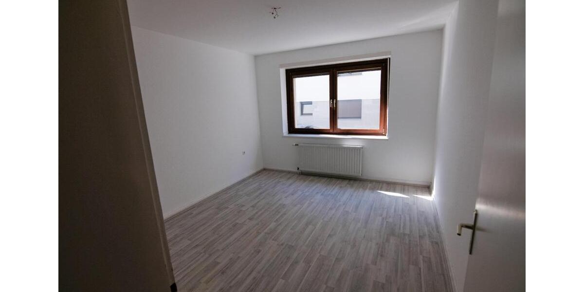 Hochparterre Essen Stadtbezirk III - 2 Zimmer, 45 m&sup2;, 375&euro; | Angebot:25943715