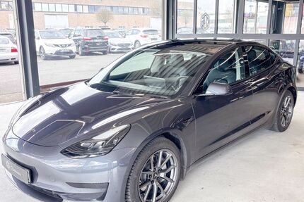 Tesla Model 3 39.000 km 26.500 &euro; Düsseldorf 40233