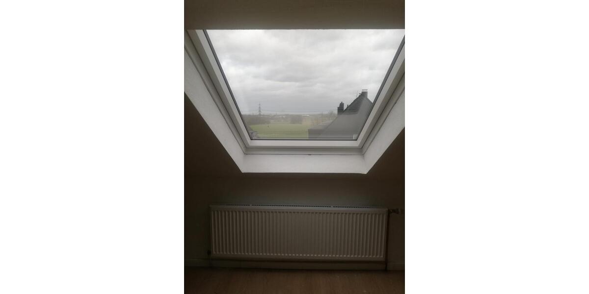 Dachgeschoßwohnung Essen Stadtbezirk VII - 2 Zimmer, 34 m&sup2;, 390&euro; | Angebot:26035225