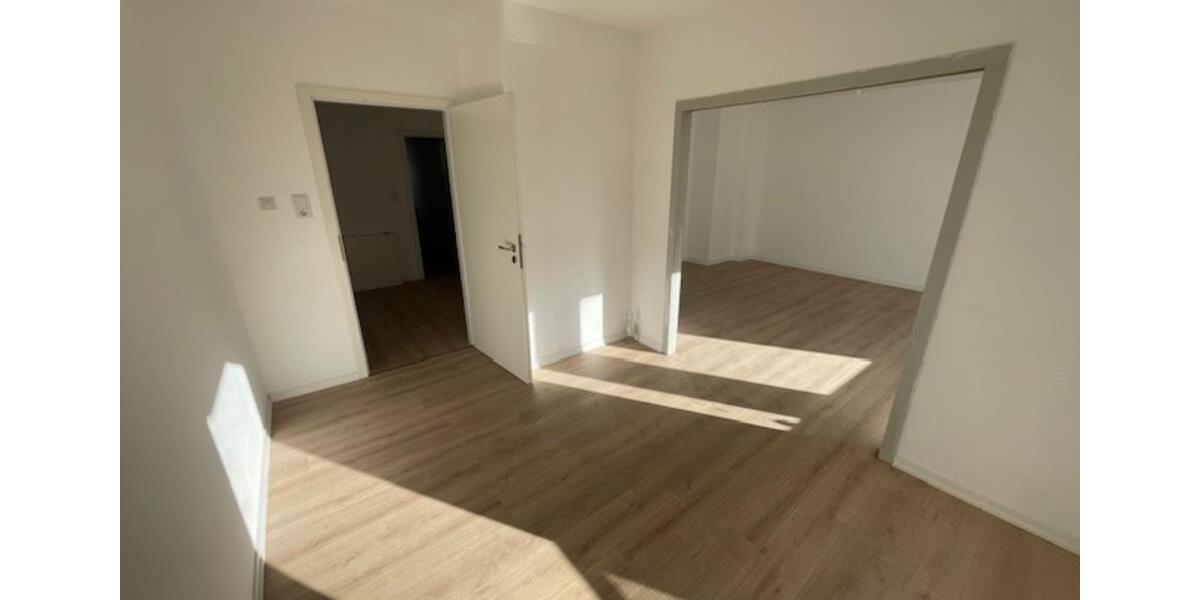 Etagenwohnung Wuppertal Gemarkung Barmen - 3 Zimmer, 77 m&sup2;, 750&euro; | Angebot:25961209