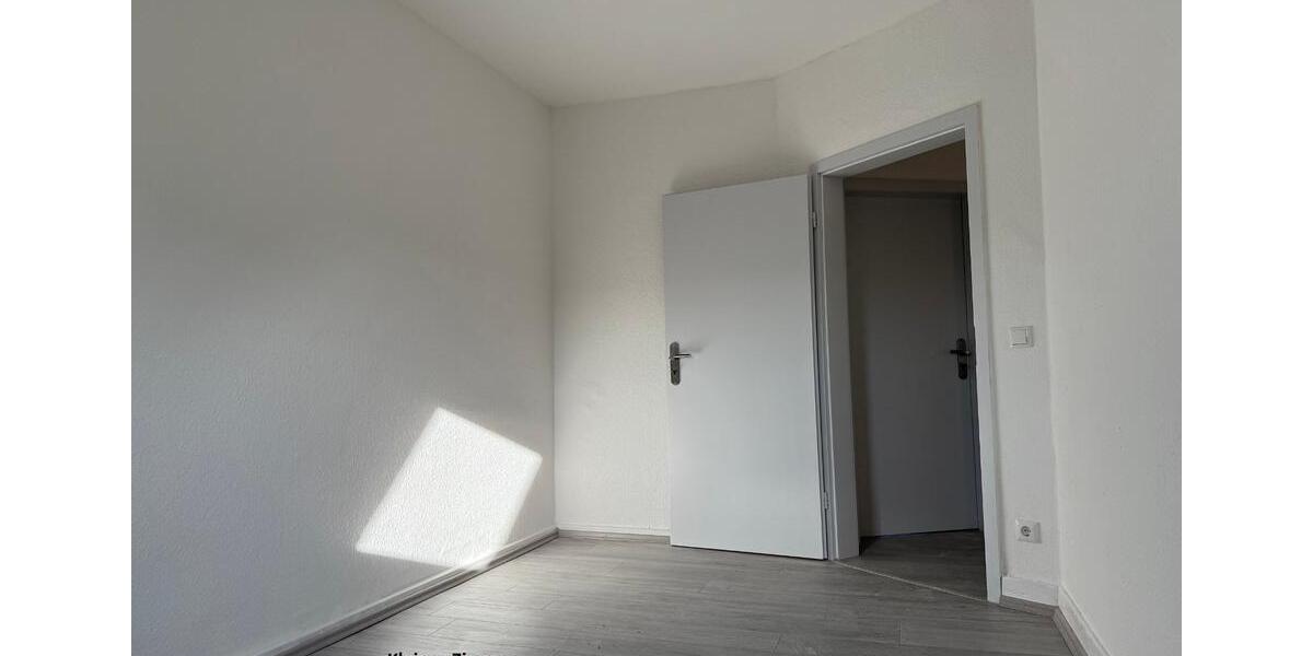 Dachgeschoßwohnung Gelsenkirchen - 3.5 Zimmer, 69 m&sup2;, 490&euro; | Angebot:26610407